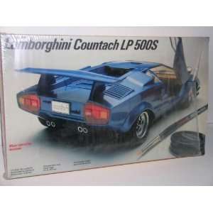  Lamborghini Countach LP 500S  Plastic Model Kit 