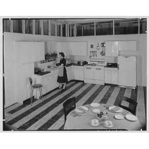   Loewy Associates, Look kitchen. Retake with Hazel 1951