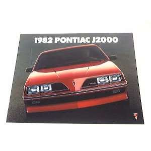  1982 82 Pontiac J2000 BROCHURE Coupe Sedan Hatchback 