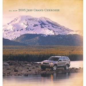  Grand Cherokee Original Sales Brochure Catalog Book 