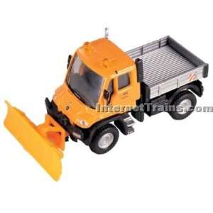  Model Power HO Scale Mercedes Snowplow Truck   Orange 
