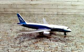 Boeing 787 Dreamliner No Scale Display Jet Diorama Airlines Airliner 