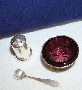 VINTAGE AMETHYST OPEN SALT CELLAR bowl/dish/dip&PEPPER+SPOON SET 