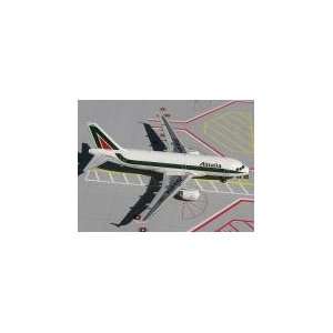  Alitalia Airlines A319 Old Livery Diecast Airplane Model 