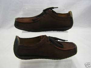 Ladies Clarks brown and dark brown Wallabees  