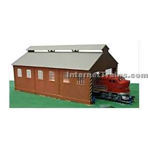   Building w/ Track & Unpowered Loco Built Up Building Toys & Games