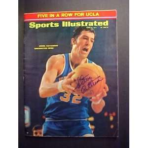 Steve Patterson UCLA Autographed April 5, 1971 Sports Illustrated 