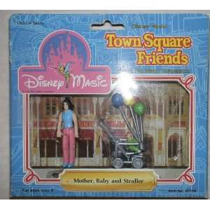  Disney  Exclusive Town Square Friends Mother Baby 