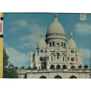   Basilica of Sacre Coeur, Montmartre, Paris (Sacred Heart Basilica