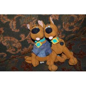  (2) Scooby Doo Bean Bags 