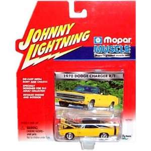     Mopar Muscle  1970 Dodge Charger R/T (Yellow) Toys & Games