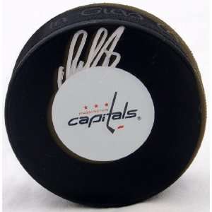  Alex Ovechkin Signed Hockey Puck   Autographed NHL Pucks 
