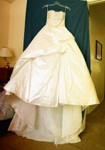 STEPHEN YEARICK WHITE BEADED WEDDING BRIDAL BALL GOWN DRESS 2 / 4 