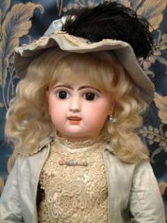   RR JUMEAU BEBE FRENCH ANTIQUE DOLL c1892 with Rare SMILING Expression