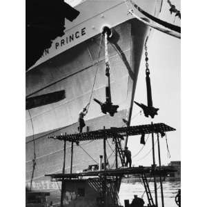  Refitting and Painting a Ship in Manchester Docks 