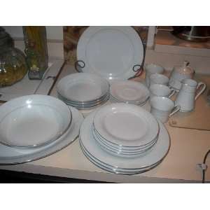   Ming Fine China Set & Serving Dishes White 20 Pieces 