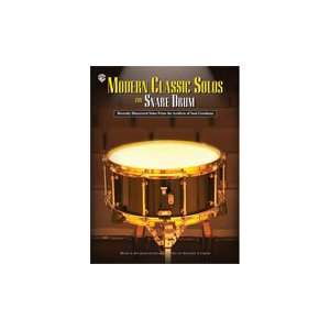  Alfred Publishing 00 0586B Modern Classic Solos for Snare 