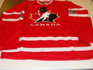 Team Canada 2012 World Junior Red 30th Anniversary Patch L Hockey 