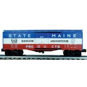    Williams 47049 BAR/State of Maine 40 Ft. Boxcar Toys & Games
