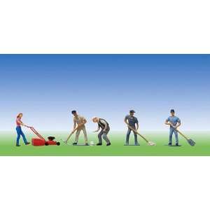  Faller HO Mowing the Lawn Toys & Games
