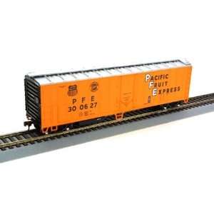  Athearn HO Scale RTR 50 Mechanical Reefer, PFE #2 Toys & Games