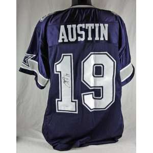Miles Austin Autographed Uniform   Authentic   Autographed NFL Jerseys 