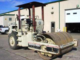   SD70D 66 Vibratory Roller, Smooth Drum, Very Low Hrs & Clean  