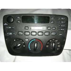 Radio  SABLE 04 05 AM FM cassette CD control, man temp control, ID 