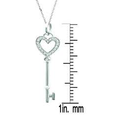 14k Gold 1/10ct TDW Diamond Heart Key Necklace (H I, I2)   
