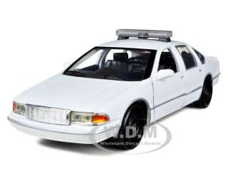 1993 CHEVROLET CAPRICE CLASSIC UNMARKED POLICE CAR WHITE 124 MOTORMAX 
