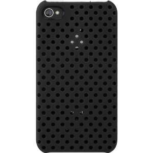  Incase Incase Perforated Snap Case for iPhone 4   1 Pack 