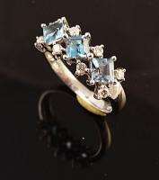 NEW LADIES 14K GOLD RING 14K WHITE GOLD THREE 4 MM SQUARE BLUE TOPAZ 