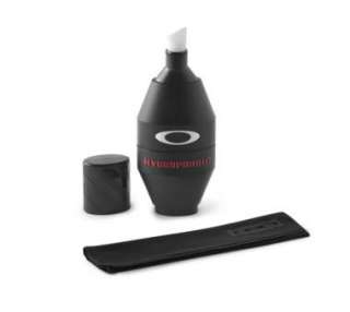 Oakley NanoClear Lens Cleaner + Hydrophobic Kit disponibile nello 