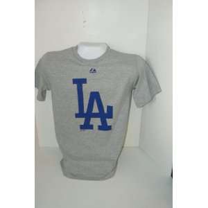  MLB Licensed Los Angeles Dodgers Dugout T Shirt Size Small 