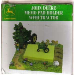  JOHN DEERE   Memo Pad Holder with/Tractor 