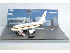   Air Force A310 with Airport Diorama Set and Mercedes Benz Limo (Mil