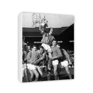  Denis Law   Canvas   Medium   30x45cm