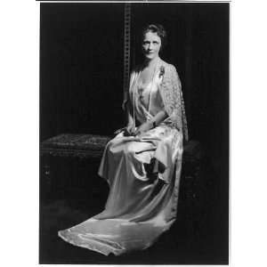  Viscountess Nancy Witcher (Langhorne) Astor, 1928