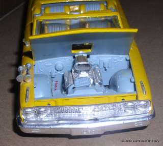 AMT 1963 Ford Galaxie Convertible 3 in 1 Customized Plastic Model Car 