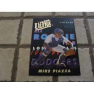 1993 Fleer Ultra All rookie Team Mike Piazza #7 Los Angeles Dodgers 