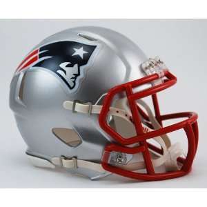   Patriots Riddell Speed Mini Football Helmet Sports Collectibles