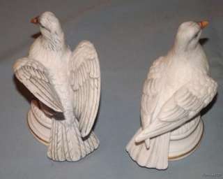 Vintage Pair of Bird / Dove Figurines Signed TAE 379 on Bottom  