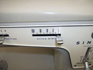 ACCORDING TO THE SINGER MANUAL THIS MACHINE SEWS DELICATE FABRICS SUCH 
