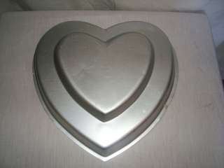 WILTON Double Tier Heart Cake Pan 502 2695  