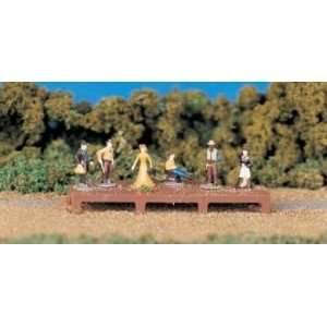  Bachmann 42335 Old West People (6) Toys & Games