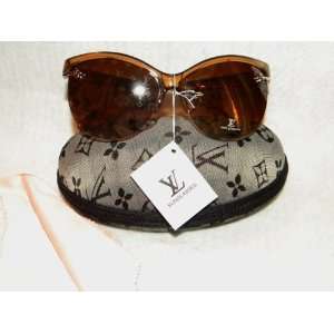 LOUIS VUITTON LV SIGNATURE SUNGLASSES *NEW WITH CASE*